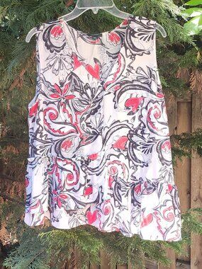 EUC Halogen 1X Sleeveless flowy top Red & Black with ruffles